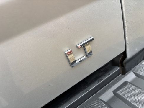 Used 2018 Chevrolet Silverado 1500 LT w/ All Star Edition image 10