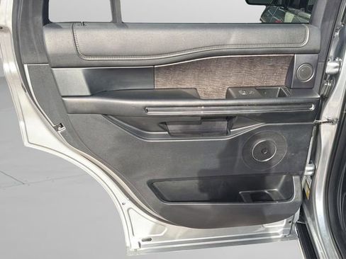 Used 2021 Ford Expedition Limited RWD image 16