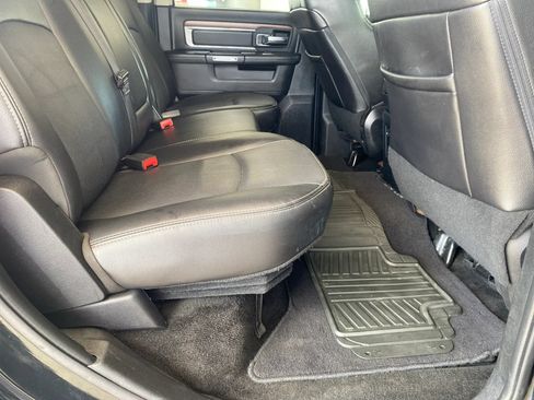 Used 2015 RAM 1500 Laramie w/ Convenience Group AWD/4WD image 13
