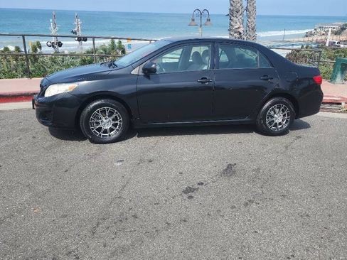 Used 2009 Toyota Corolla FWD image 1