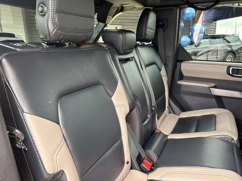 Used 2023 Ford Bronco Wildtrak AWD/4WD image 13
