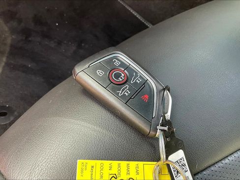 Used 2024 Chevrolet Corvette Stingray Preferred Cpe w/ Z51 Performance Package image 10