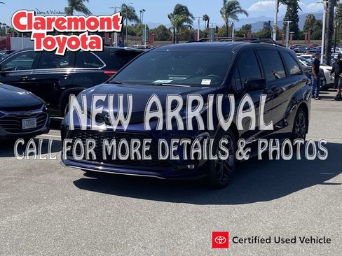 Used 2026 Toyota Sienna XSE FWD image 1