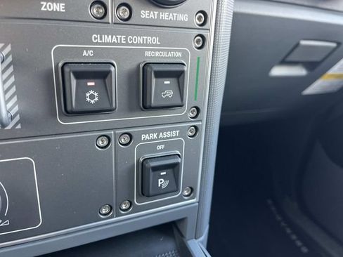 Used 2025 INEOS Grenadier AWD/4WD image 38