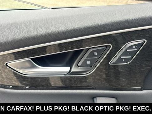 Used 2024 Audi Q8 Premium Plus AWD/4WD image 11