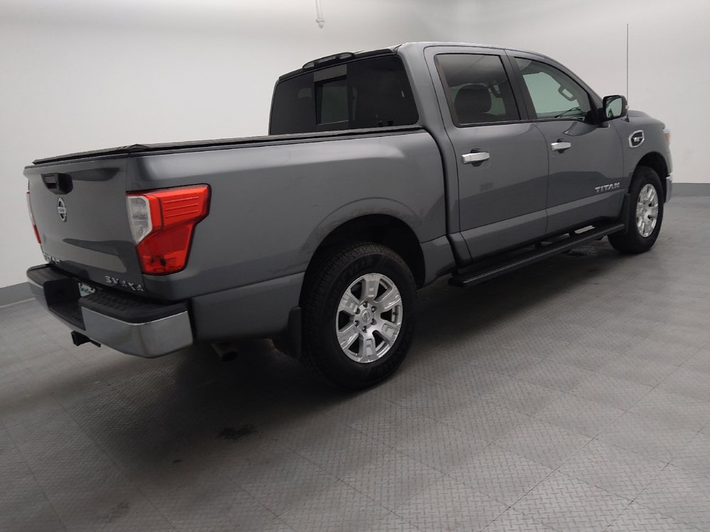 Used 2017 Nissan Titan SV AWD/4WD image 10