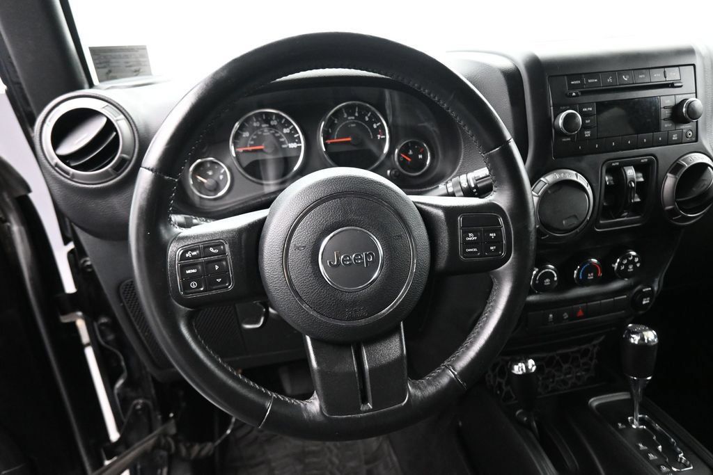 Used 2017 Jeep Wrangler Unlimited Sport w/ Quick Order Package 24S AWD/4WD image 13