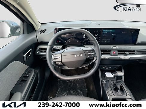 New 2025 Kia K4 EX image 16