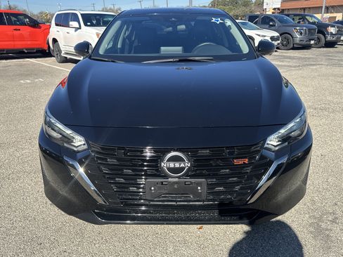 Used 2024 Nissan Sentra SR w/ SR Premium Package image 8