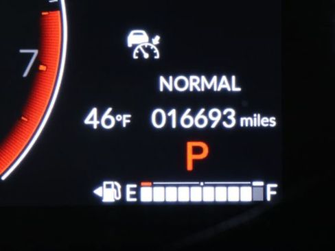 Used 2023 Honda CR-V EX-L image 13