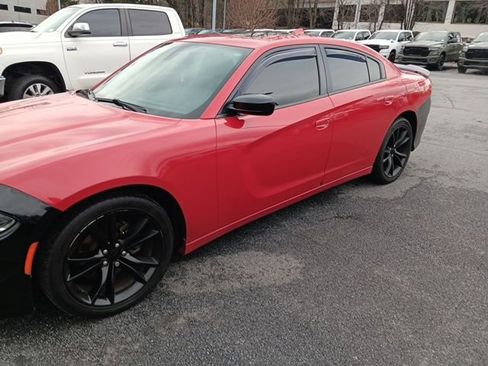 Used 2016 Dodge Charger SXT w/ Blacktop Package image 13