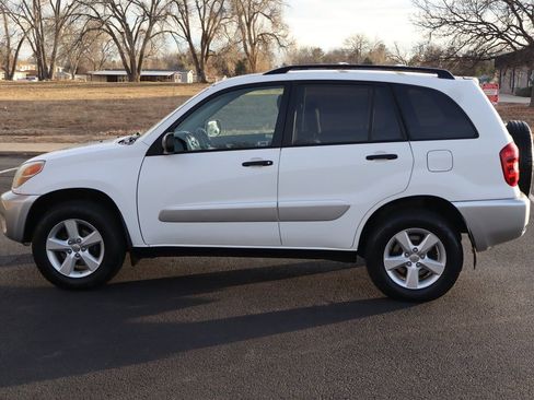 Used 2005 Toyota RAV4 4WD image 9