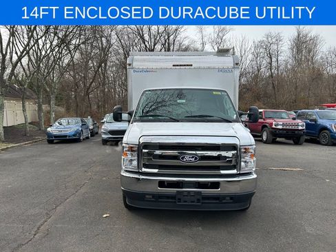 New 2026 Ford E-450 and Econoline 450 Super Duty w/ Power Equipment Group RWD image 2