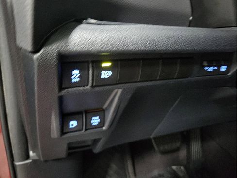 Used 2021 Toyota Sienna XSE AWD/4WD image 13