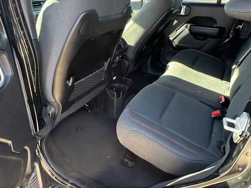 Used 2024 Jeep Wrangler Unlimited Rubicon w/ Convenience Group image 23