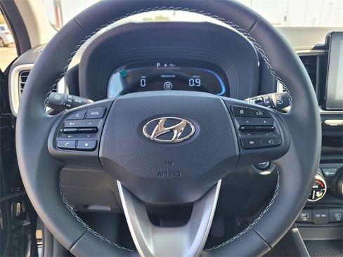 New 2025 Hyundai Venue SEL image 12