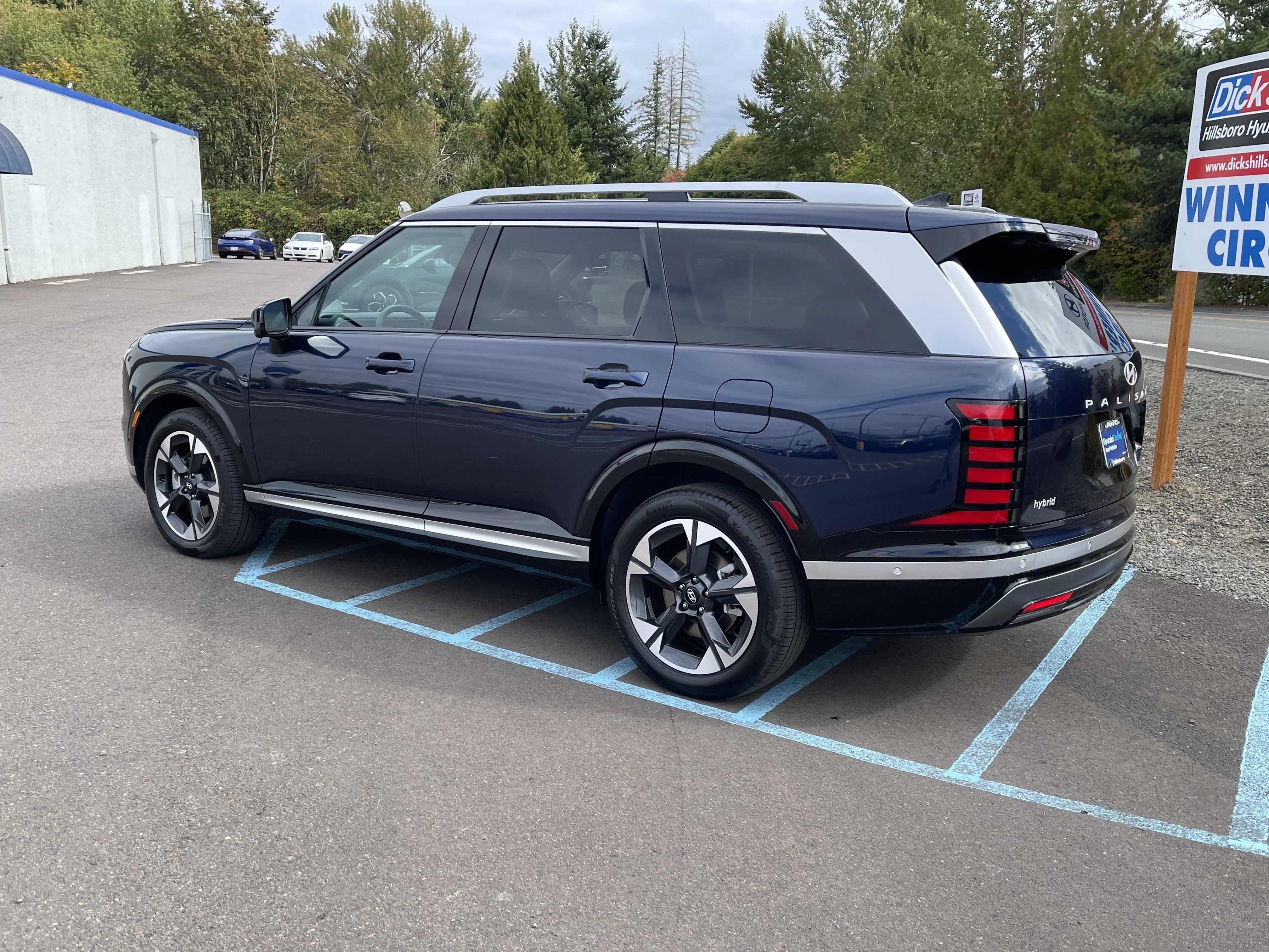 Certified 2026 Hyundai Palisade Limited AWD/4WD image 3