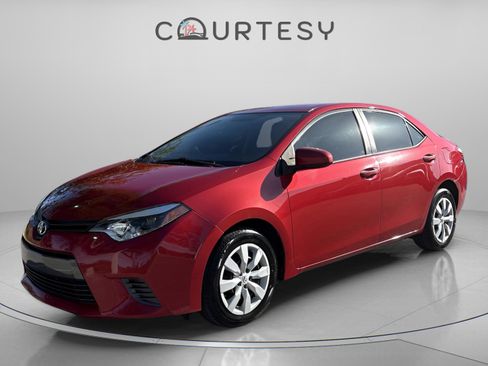Used 2016 Toyota Corolla LE image 1