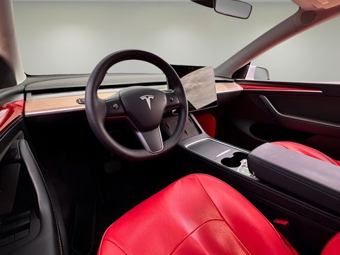 Used 2023 Tesla Model Y Long Range AWD/4WD image 15