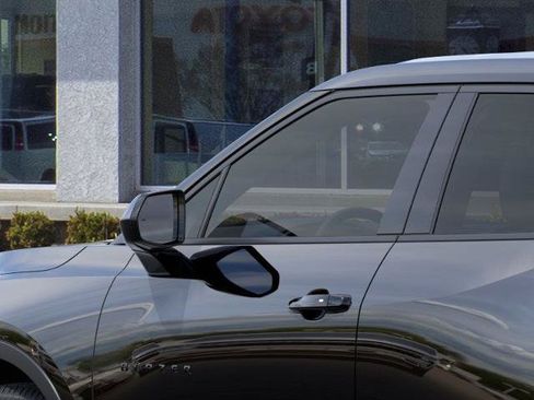 New 2025 Chevrolet Blazer LT w/ Driver Confidence Package FWD image 12