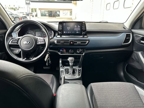 Used 2021 Kia Seltos S image 15