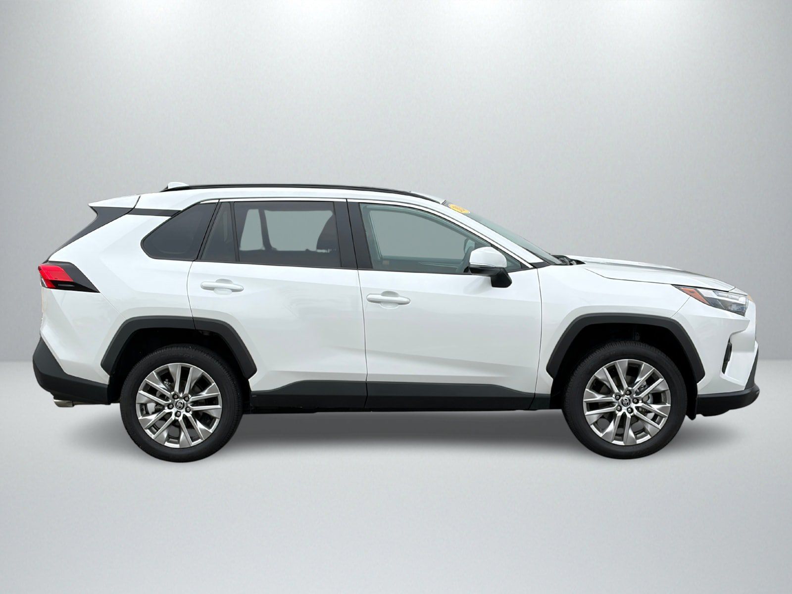 Used 2024 Toyota RAV4 XLE Premium w/ Weather Package AWD/4WD image 6