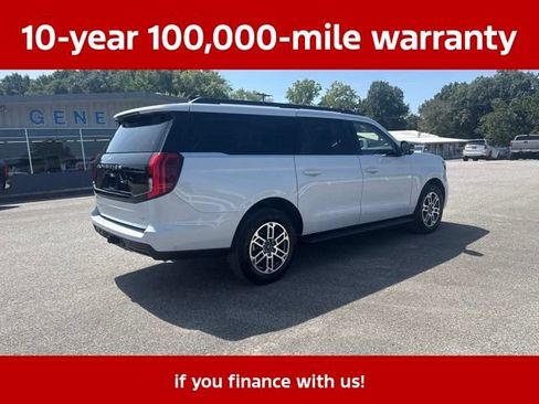 Used 2025 Ford Expedition Max Active AWD/4WD image 18