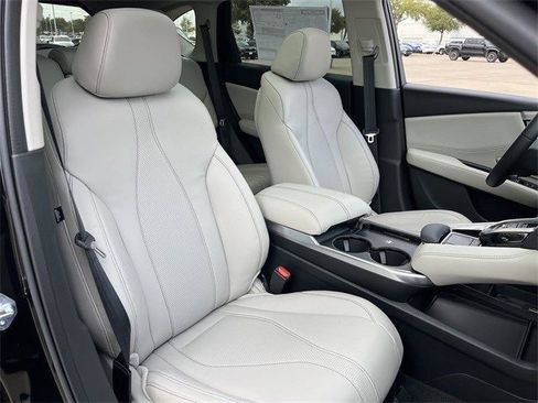 Used 2025 Acura RDX w/ Technology Package image 31