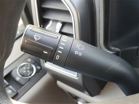 Certified 2021 Ford F350 XLT w/ Tremor Off-Road Package image 17