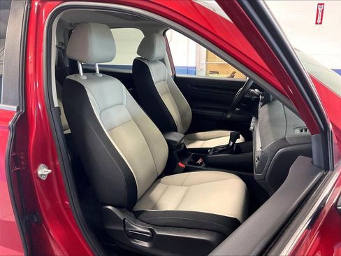 Used 2023 Honda CR-V EX image 11