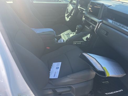 Used 2024 Toyota Tacoma SR5 image 5