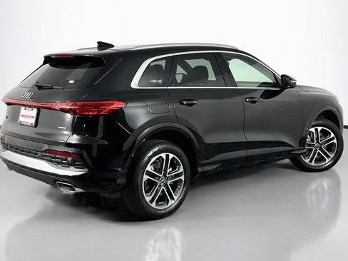 Used 2026 Audi Q5 Premium AWD/4WD image 14