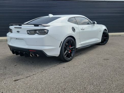 Used 2023 Chevrolet Camaro SS RWD image 3