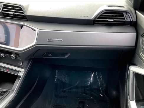 Used 2022 Audi Q3 2.0T Premium image 17