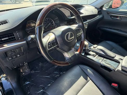 Used 2017 Lexus ES 350 w/ Navigation System Package FWD image 12