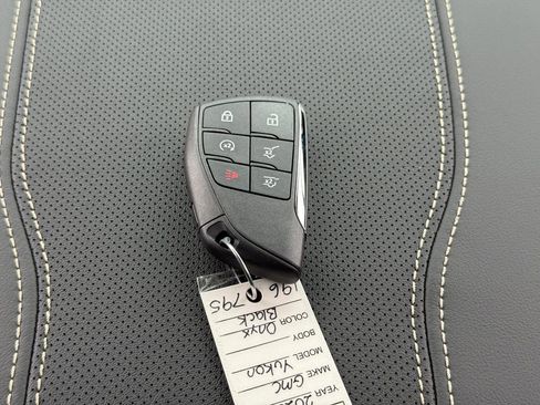 New 2026 GMC Yukon Elevation image 36