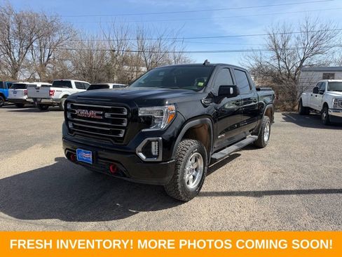 Used 2020 GMC Sierra 1500 AT4 w/ AT4 Premium Package image 2