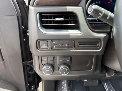 Used 2024 Chevrolet Tahoe LT AWD/4WD image 20