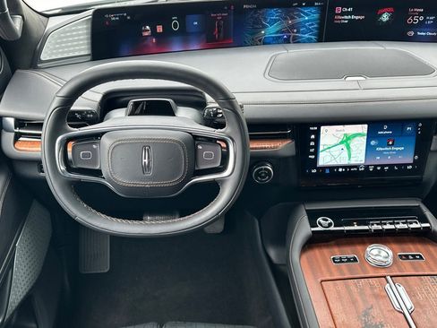 New 2026 Lincoln Navigator L Black Label AWD/4WD image 13