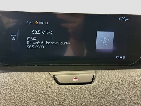 Used 2024 MAZDA CX-90 3.3 Turbo w/ Preferred Plus image 21