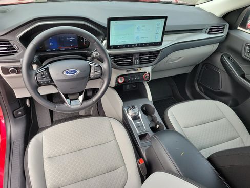 Used 2026 Ford Escape Active w/ Tech Pack #1 FWD image 14