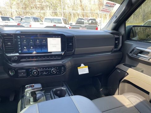 Used 2024 Chevrolet Silverado 1500 ZR2 w/ Dark Appearance Package AWD/4WD image 32