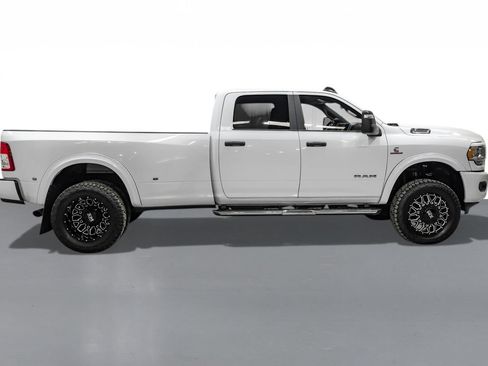 Used 2024 RAM 3500 Big Horn AWD/4WD image 6