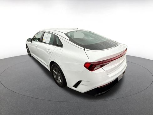 Used 2023 Kia K5 LXS FWD image 3