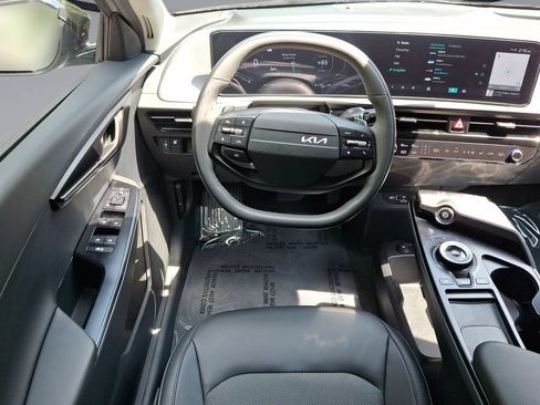 Used 2025 Kia EV6 Light RWD image 21