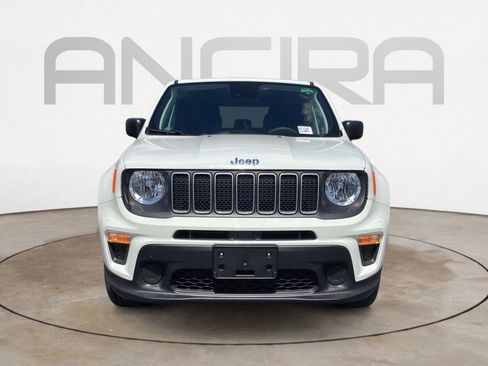Used 2023 Jeep Renegade Latitude AWD/4WD image 6