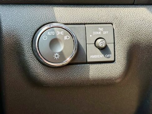 Used 2017 Buick Enclave Leather AWD/4WD image 31