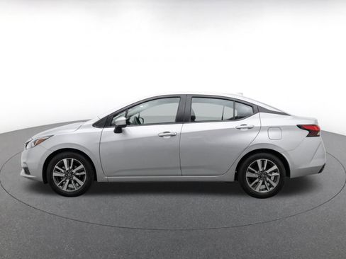 Used 2025 Nissan Versa SV FWD image 4