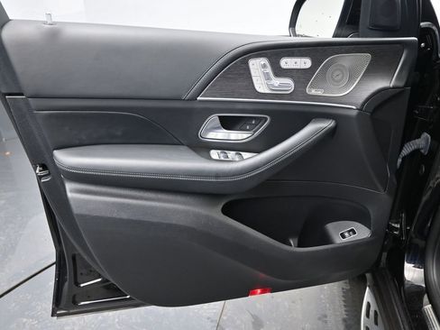 Used 2022 Mercedes-Benz GLE 63 AMG S image 23