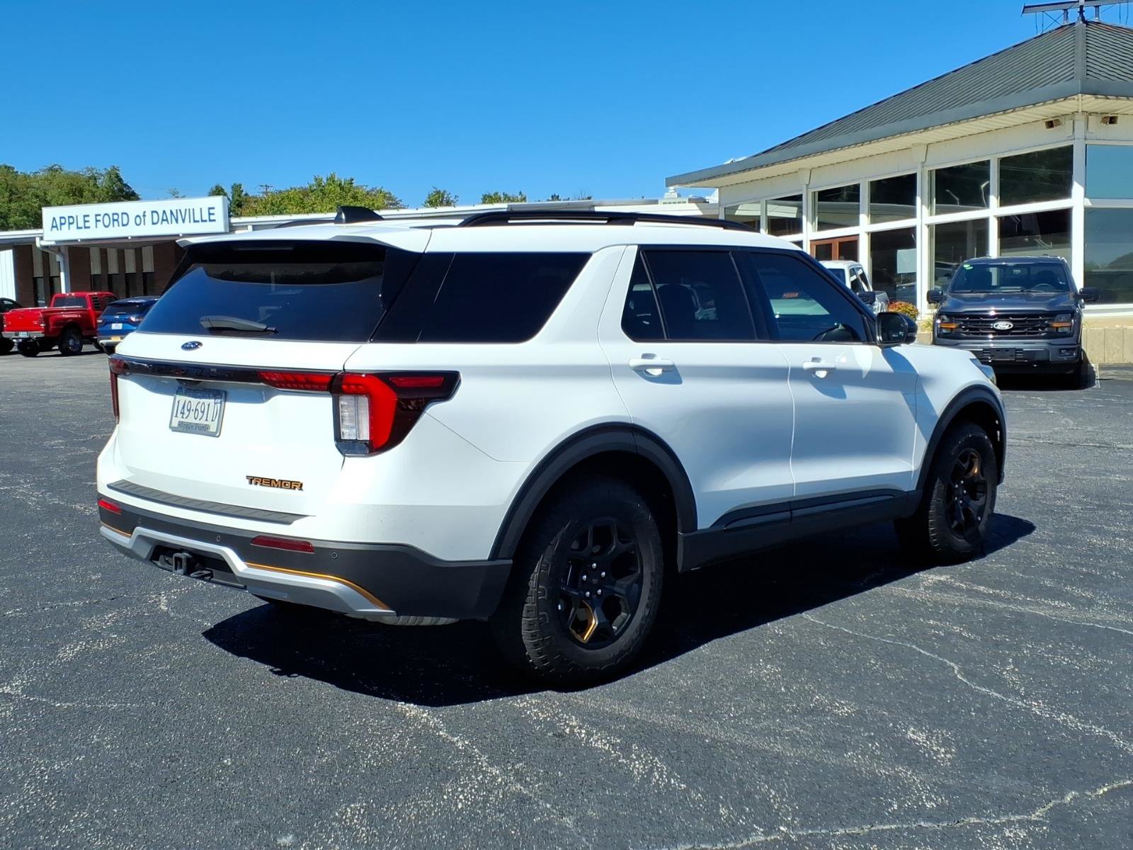 Used 2026 Ford Explorer Tremor w/ Tremor Ultimate Package AWD/4WD image 8